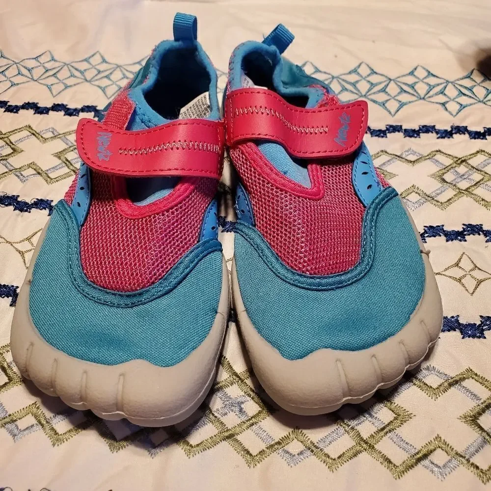 Water shoes